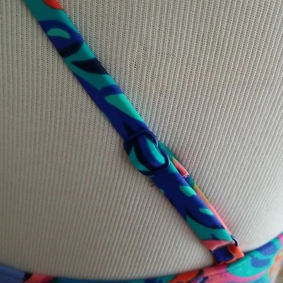 New Skinny Dippers Tapestry Swimsuit by Miraclesuit One Pieces